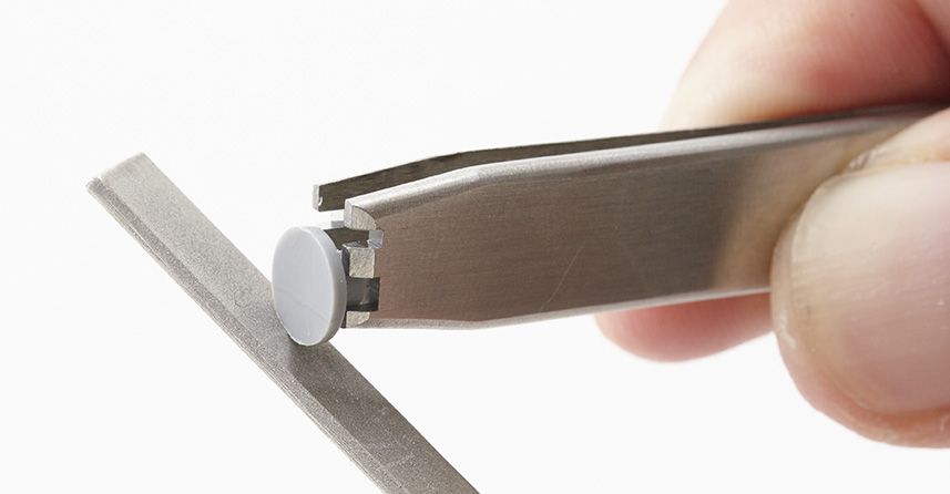 GT93 Mr. Tweezers Parts Holder Tweezer by Mr. Hobby made of Metal Metal