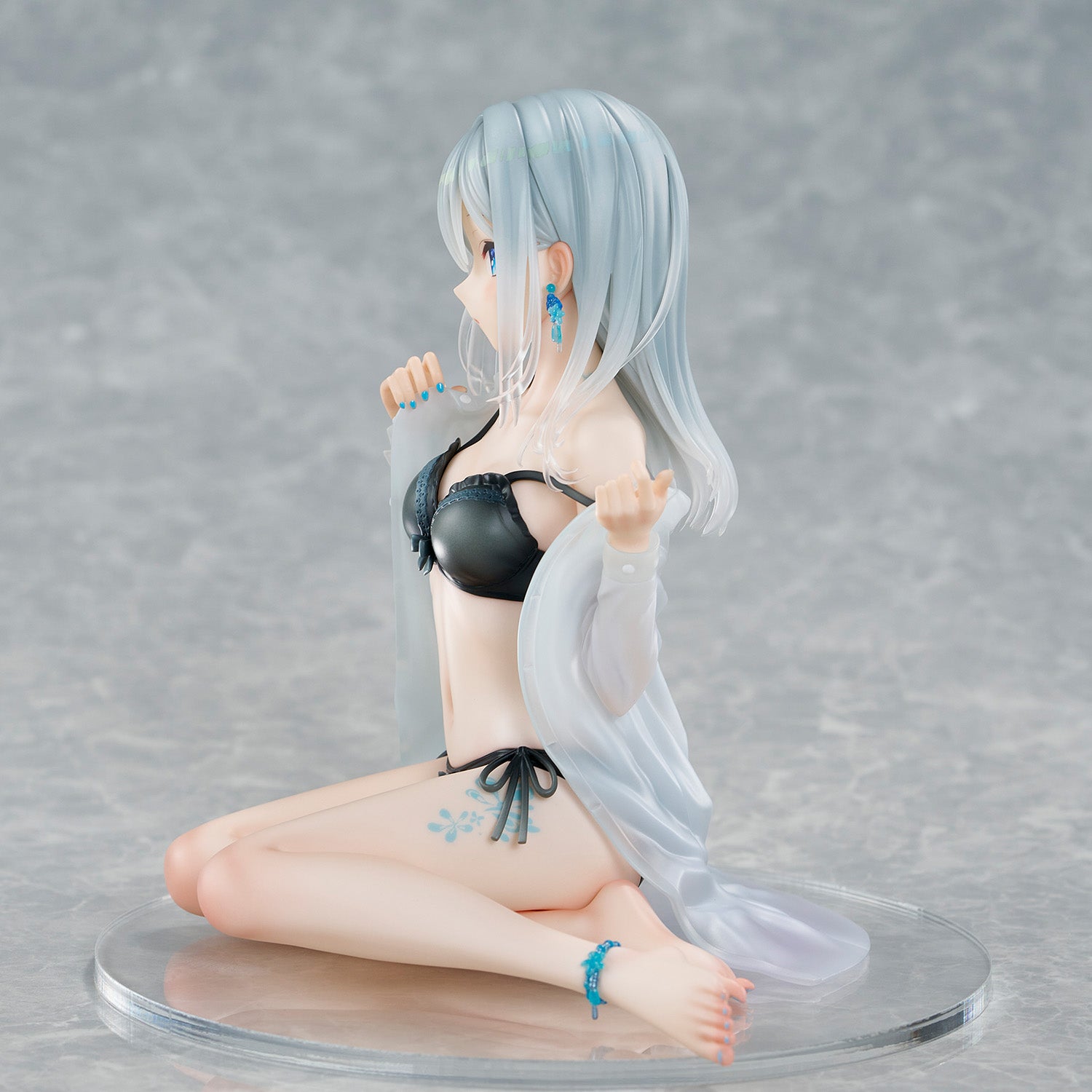 Fuumi Illustration Okigae Ginpatsu-chan Sorairo no Asa Limited Costume Ver. collectible scale model made of plastics by Tokyo Figure