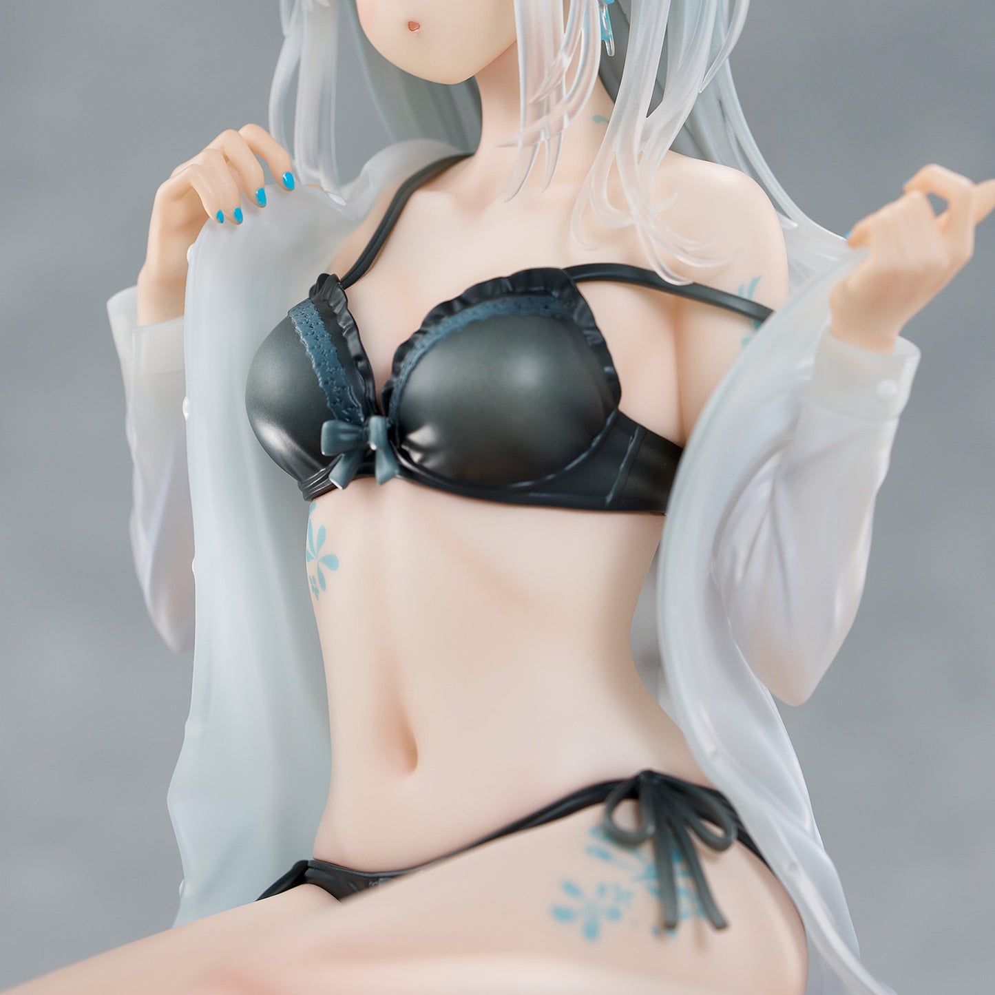 Fuumi Illustration Okigae Ginpatsu-chan Sorairo no Asa Limited Costume Ver. collectible scale model made of plastics by Tokyo Figure