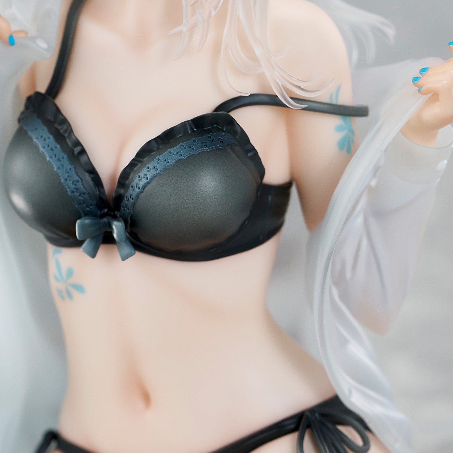 Fuumi Illustration Okigae Ginpatsu-chan Sorairo no Asa Limited Costume Ver. collectible scale model made of plastics by Tokyo Figure