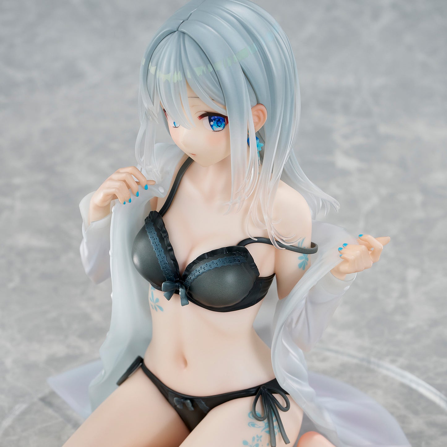 Fuumi Illustration Okigae Ginpatsu-chan Sorairo no Asa Limited Costume Ver. collectible scale model made of plastics by Tokyo Figure