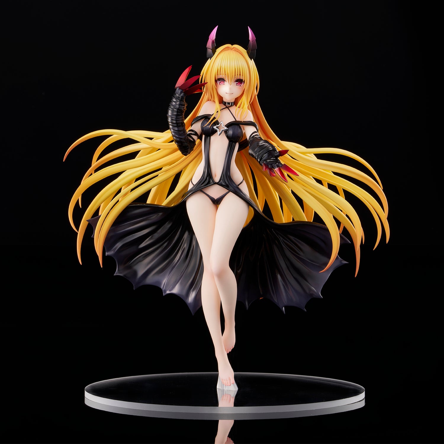 To Love-Ru Darkness - Golden Darkness Darkness Ver. 1/6 collectible scale model made of plastics by Tokyo Figure