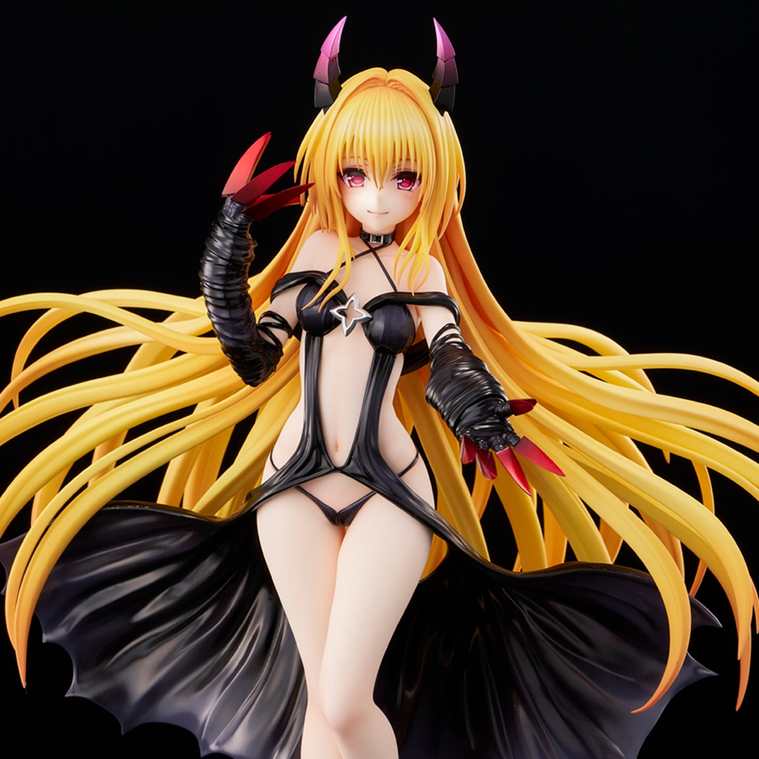 To Love-Ru Darkness - Golden Darkness Darkness Ver. 1/6 collectible scale model made of plastics by Tokyo Figure