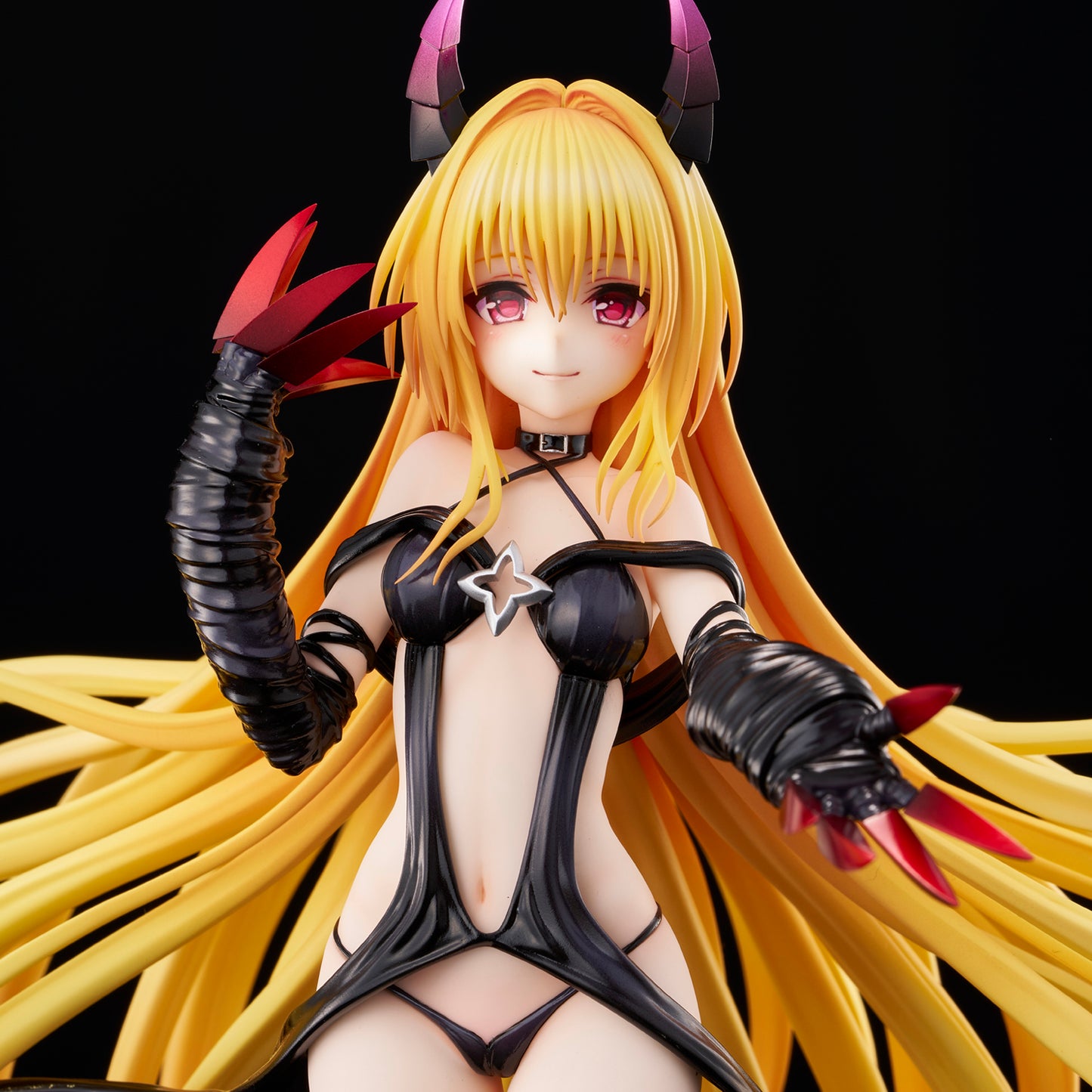 To Love-Ru Darkness - Golden Darkness Darkness Ver. 1/6 collectible scale model made of plastics by Tokyo Figure