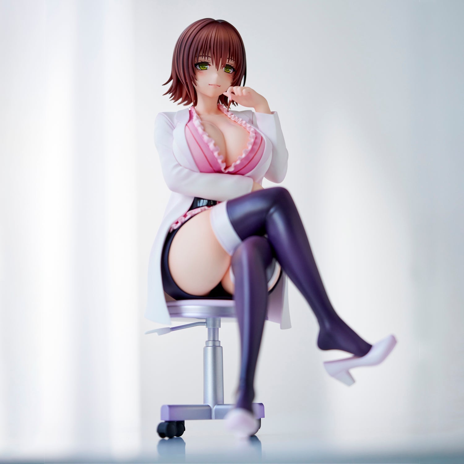 ToLOVE-Ru: Toraburu Darkness] Nurse Series: Ryoko Mikado - Insurance Office Teacher ver. collectible scale model made of plastics by Tokyo Figure