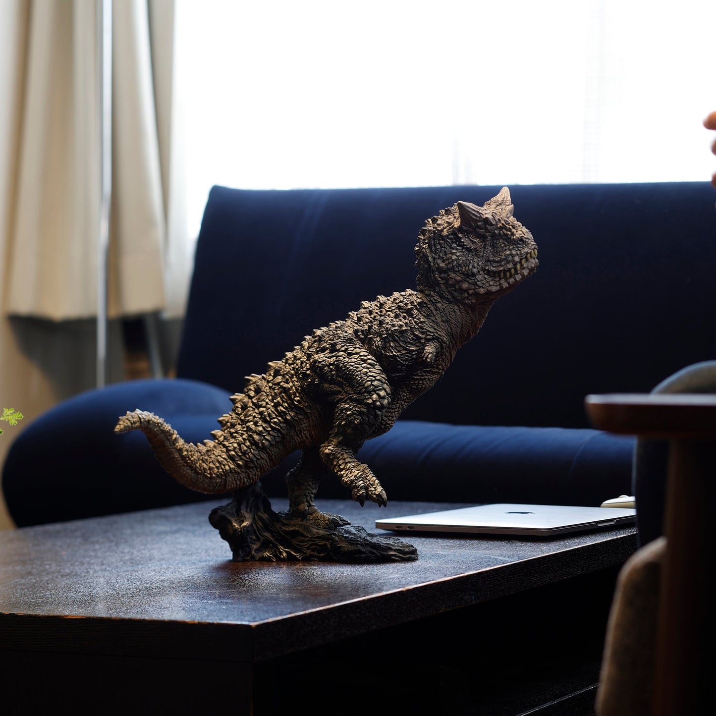 Carnotaurus Schwarz collectible scale model made of plastics by Tokyo Figure