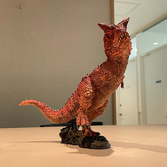 Carnotaurus Roth collectible scale model made of plastics by Tokyo Figure