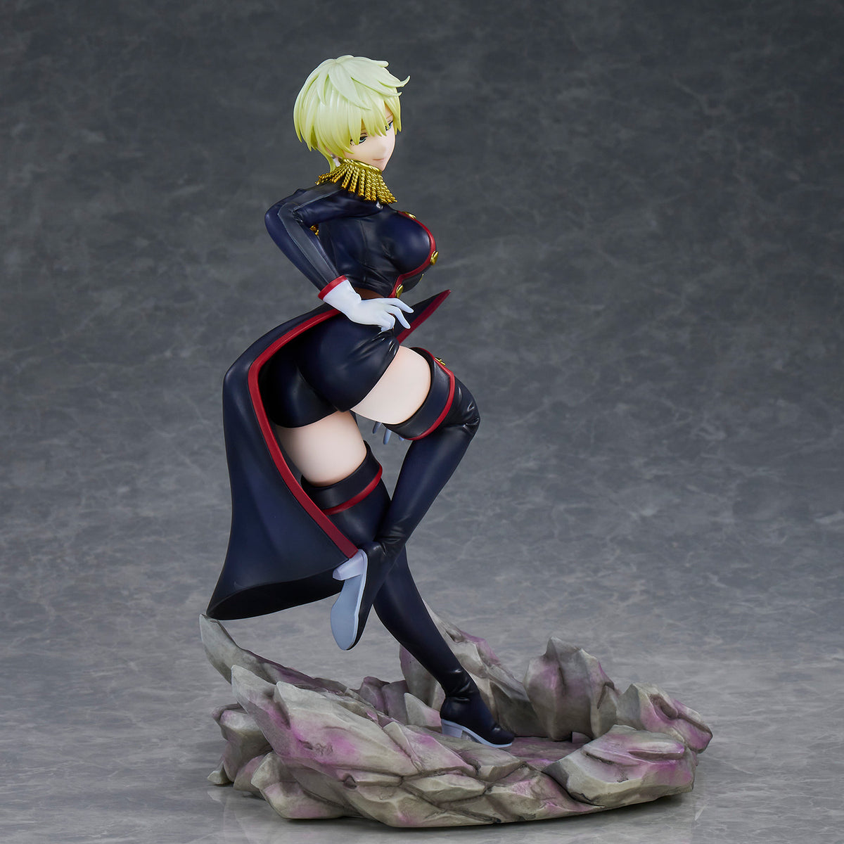 Chained Soldier - Izumo Tenka 1/7 Scale Figure collectible scale model made of plastics by Tokyo Figure