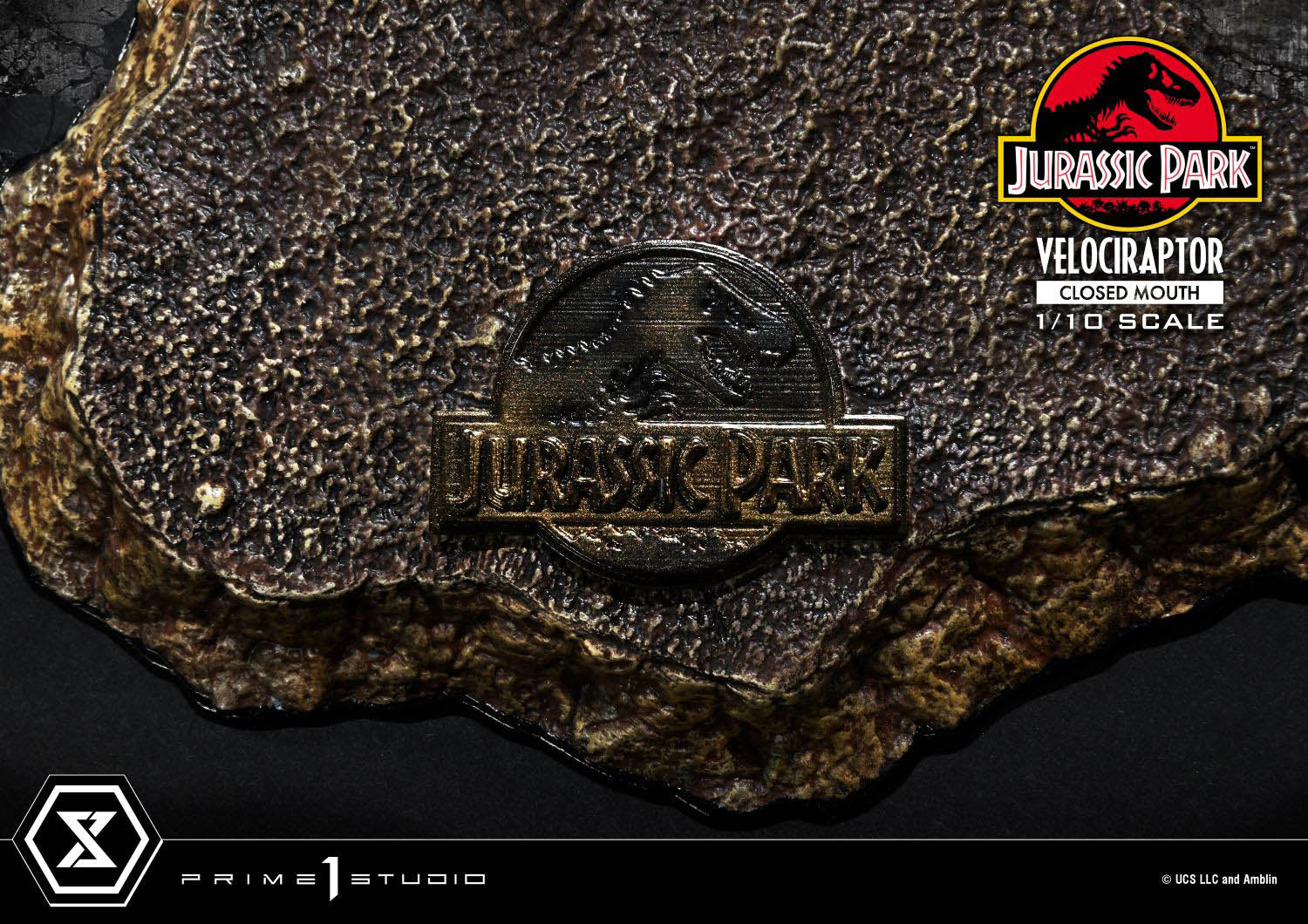 Prime Collectible Figure Velociraptor Closed Mouth collectible scale model made of plastics by Tokyo Figure