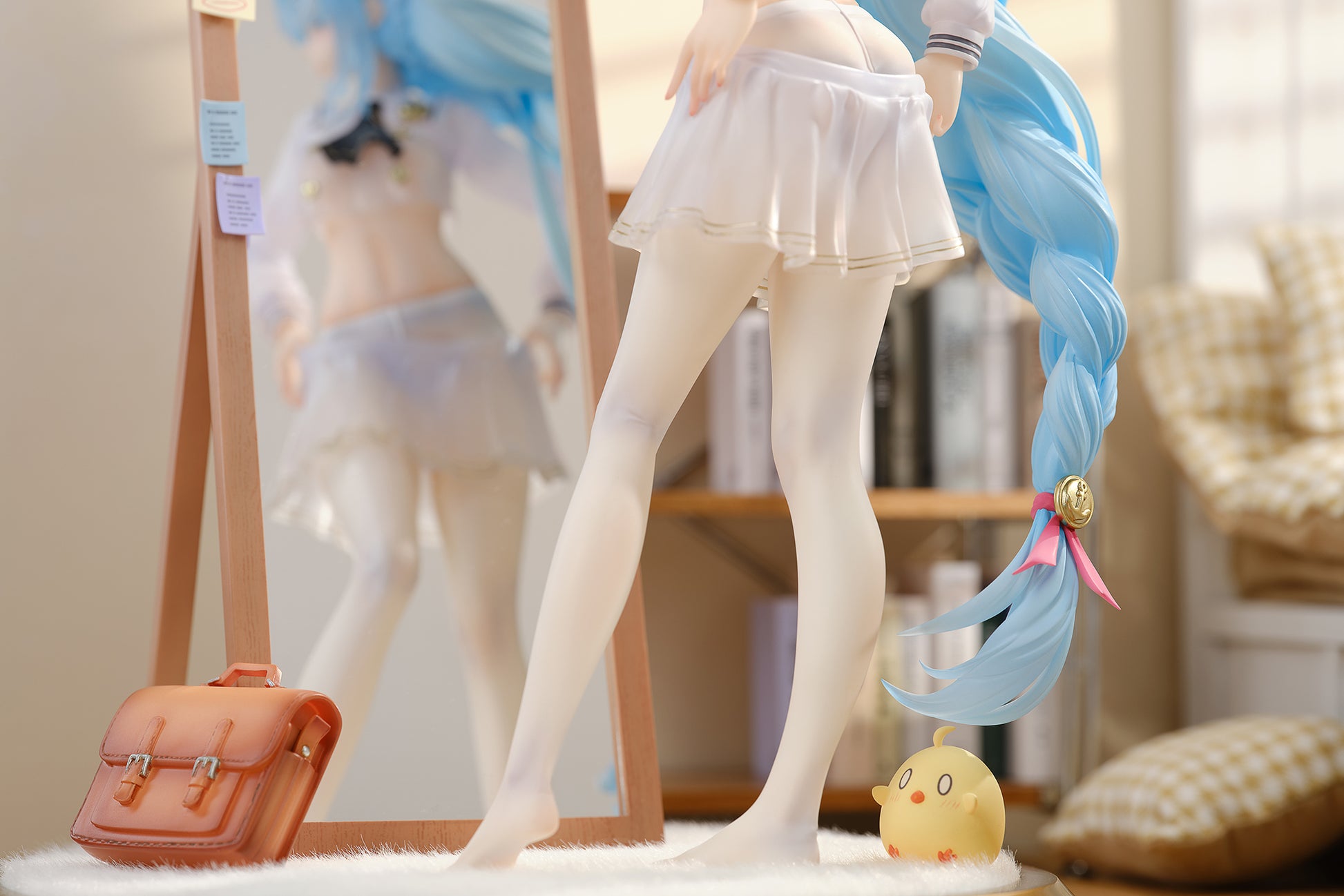 Azur Lane JANUS FEAR OF CHANGING... CLOTHES VER. collectible scale model made of plastics by Tokyo Figure
