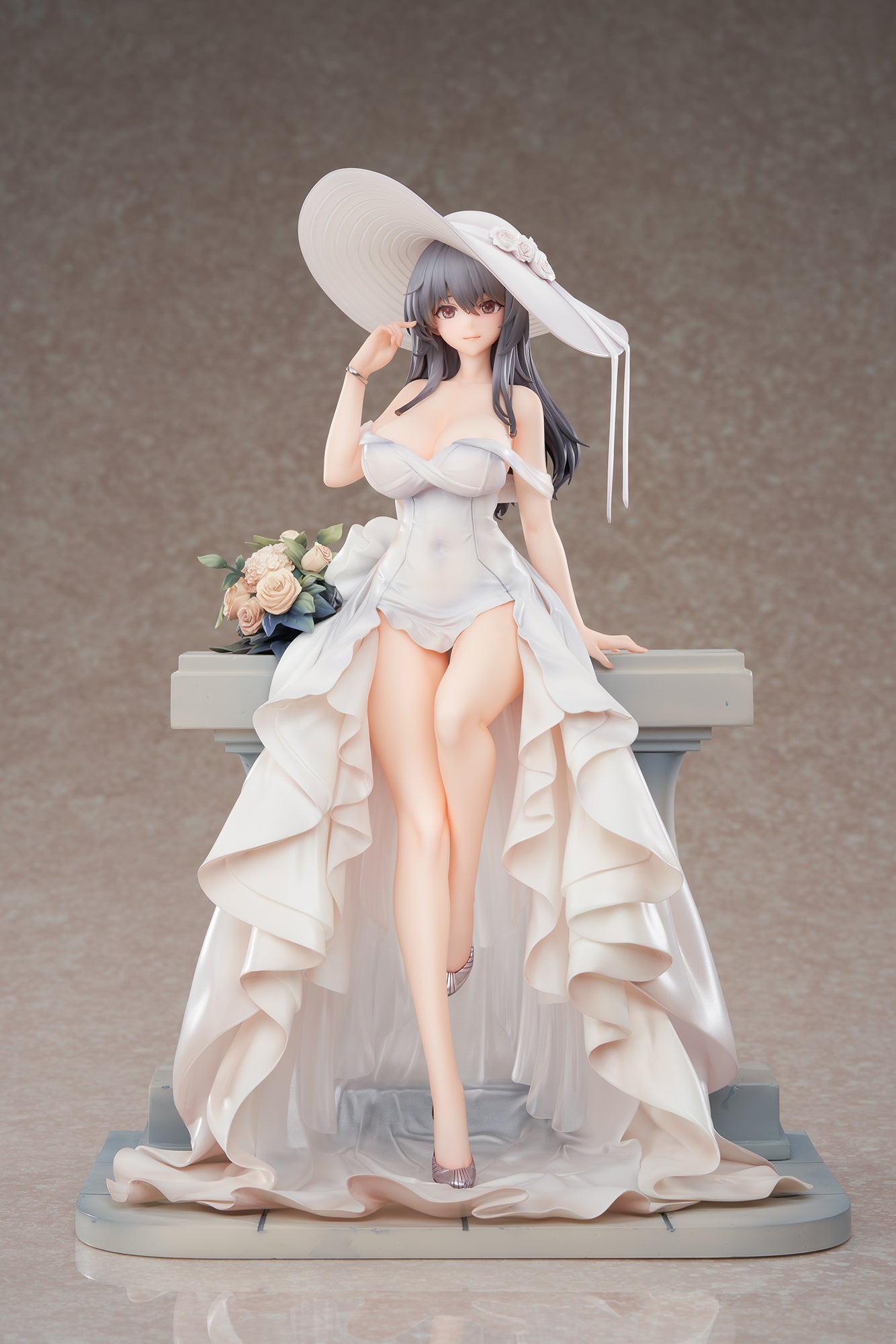 Azur Lane Caribdis Brilliant Beauty Ver. collectible scale model made of plastics by Tokyo Figure
