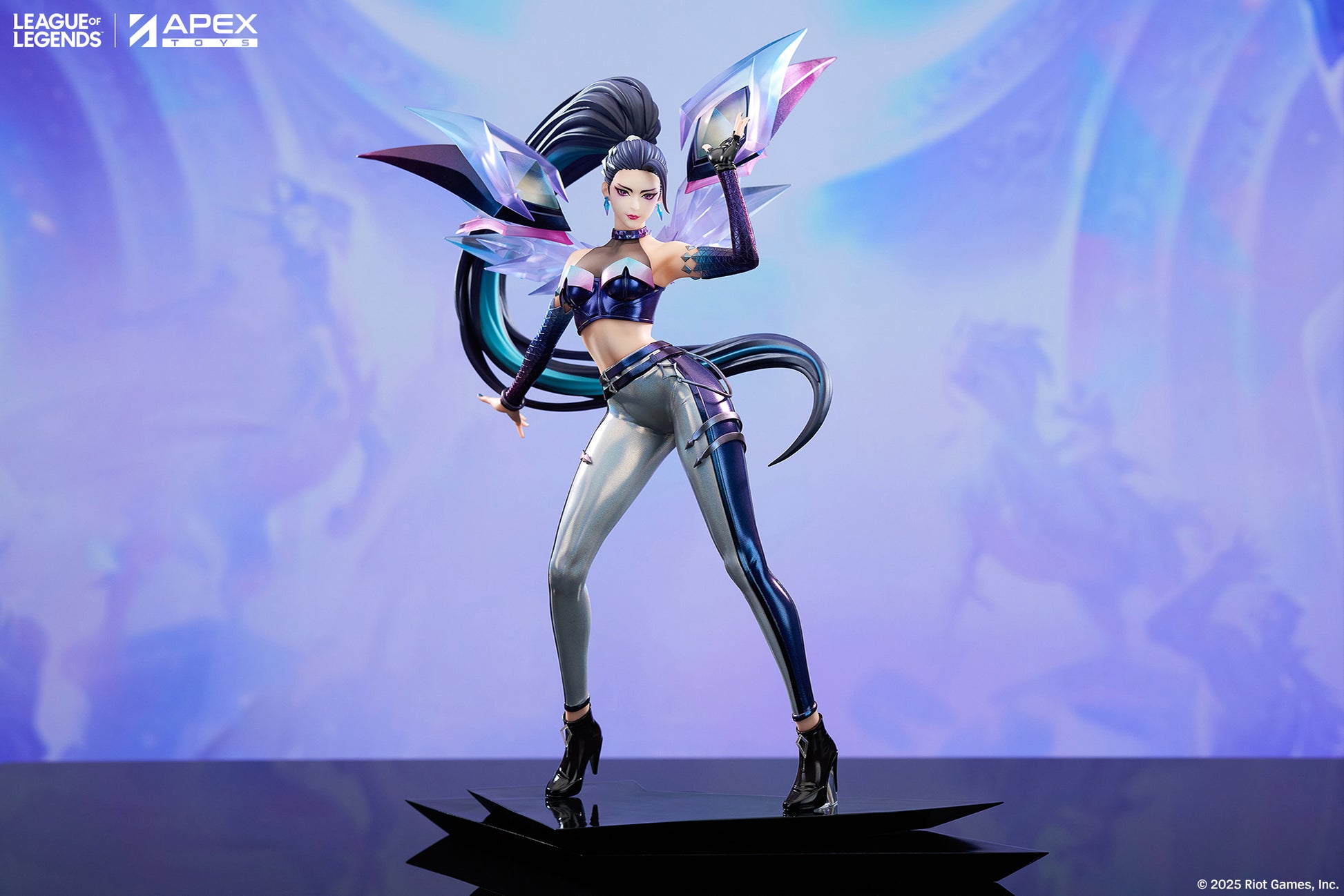 League of Legends  K/DA KAI'SA collectible scale model made of plastics by Tokyo Figure