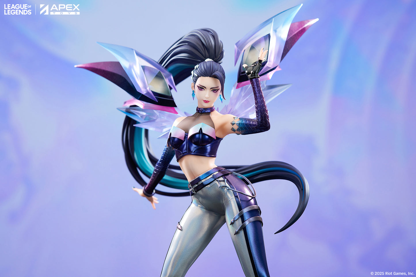 League of Legends  K/DA KAI'SA collectible scale model made of plastics by Tokyo Figure