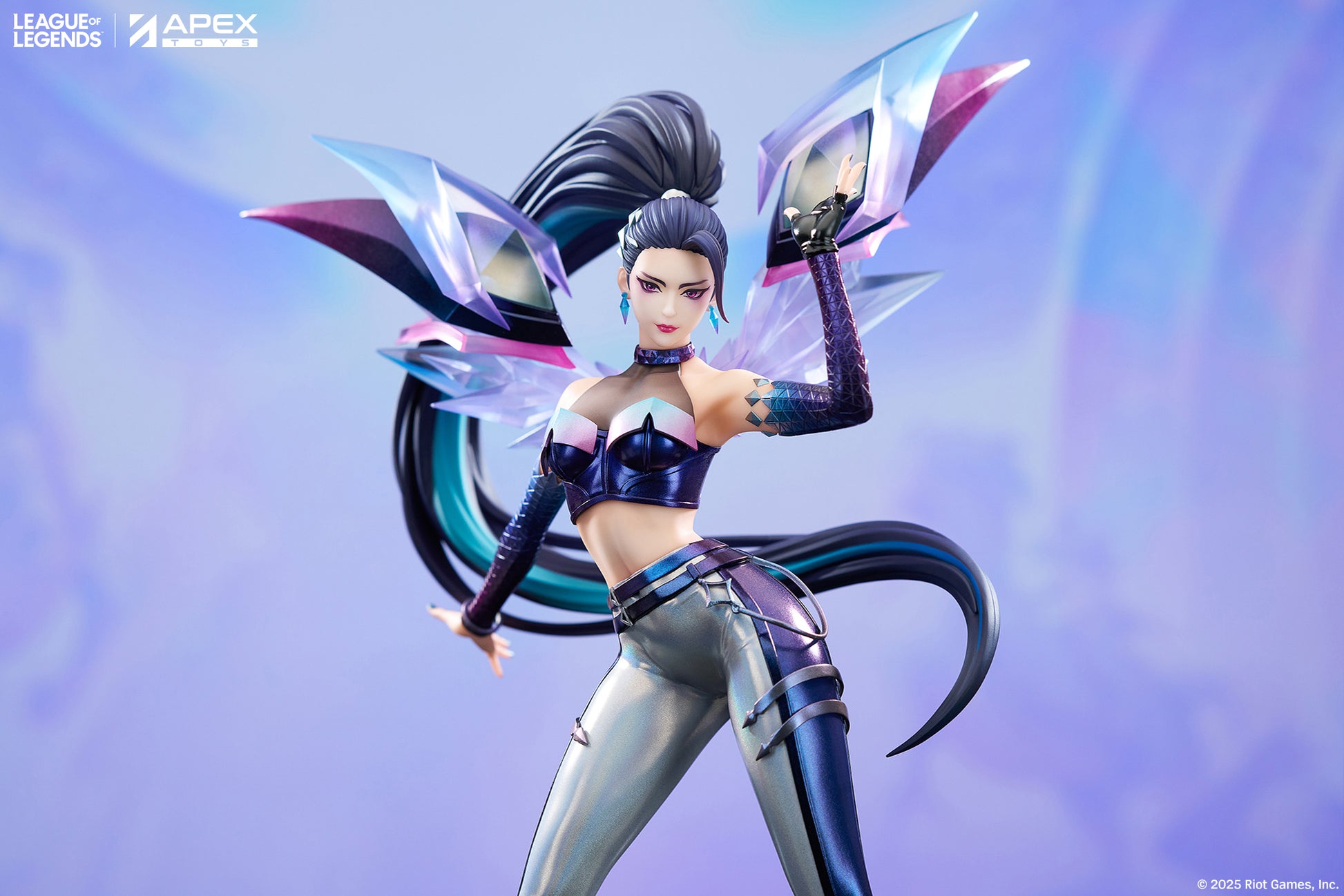 League of Legends  K/DA KAI'SA collectible scale model made of plastics by Tokyo Figure