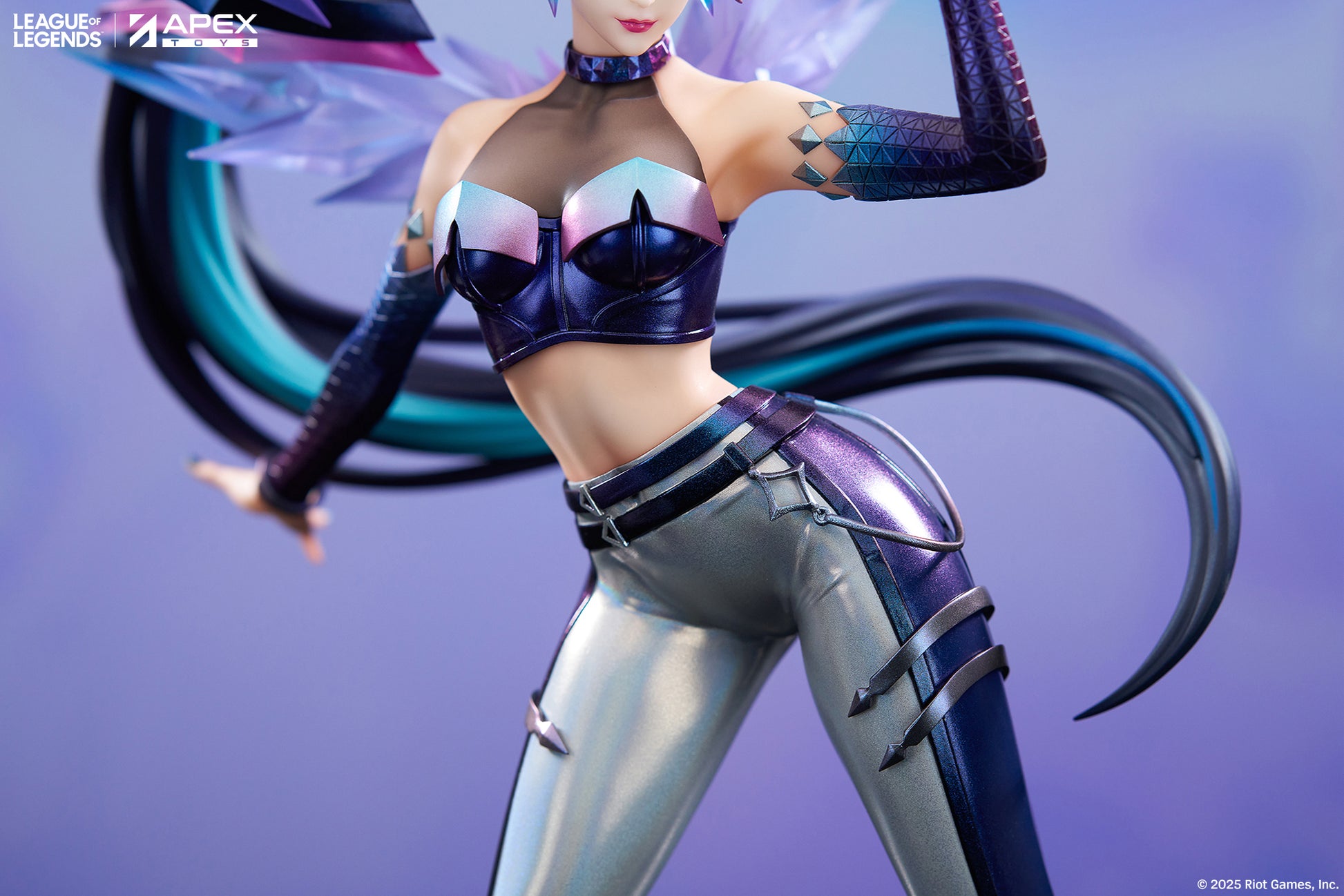 League of Legends  K/DA KAI'SA collectible scale model made of plastics by Tokyo Figure