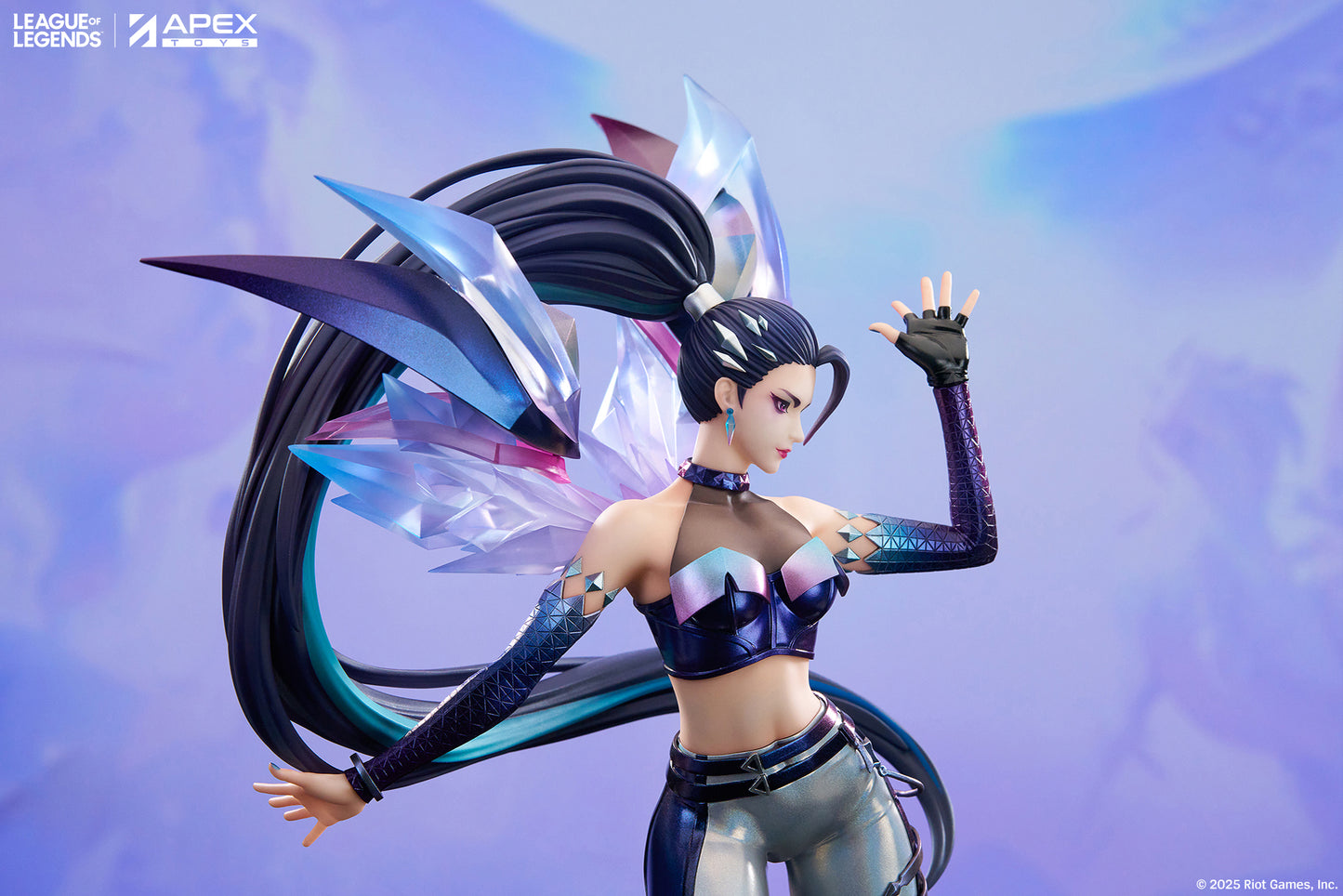 League of Legends  K/DA KAI'SA collectible scale model made of plastics by Tokyo Figure