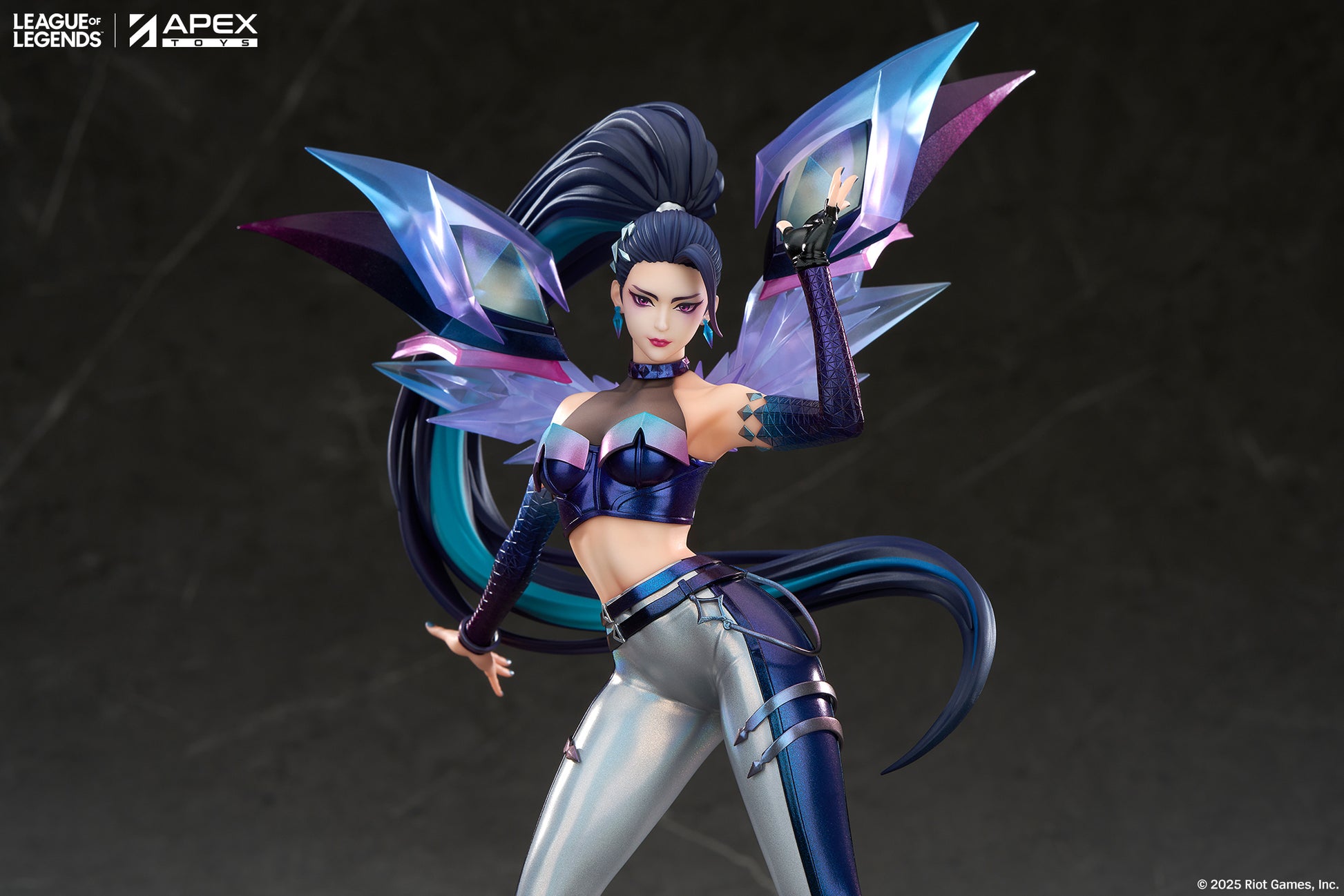League of Legends  K/DA KAI'SA collectible scale model made of plastics by Tokyo Figure