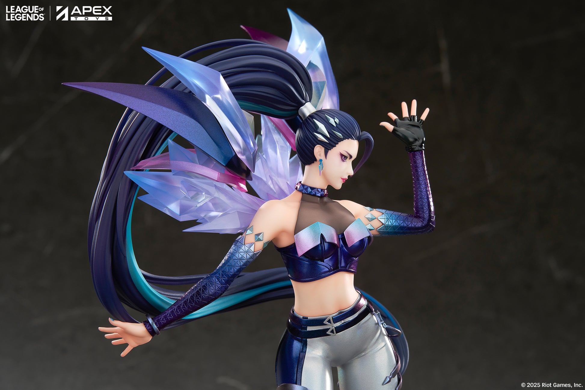 League of Legends  K/DA KAI'SA collectible scale model made of plastics by Tokyo Figure