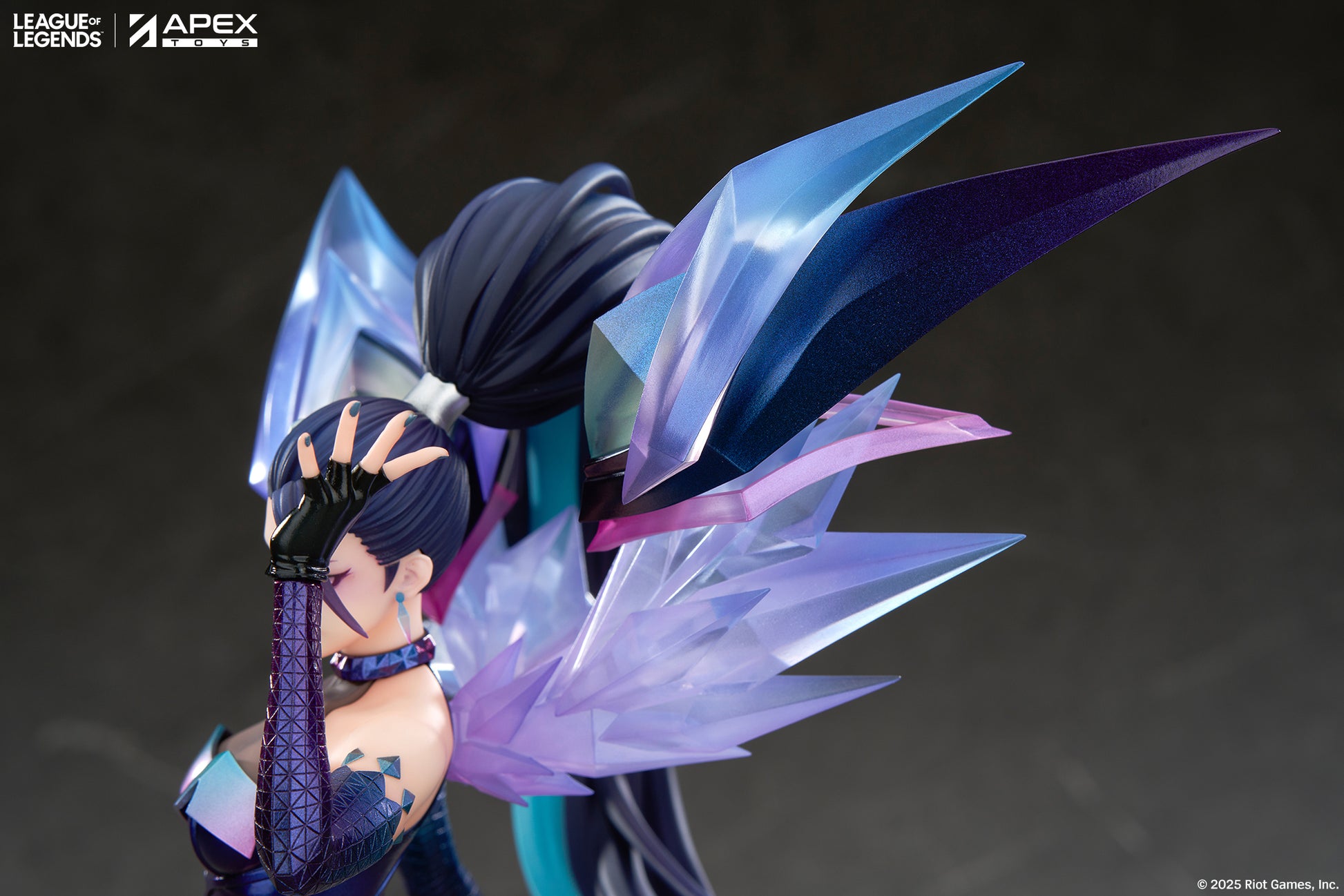 League of Legends  K/DA KAI'SA collectible scale model made of plastics by Tokyo Figure