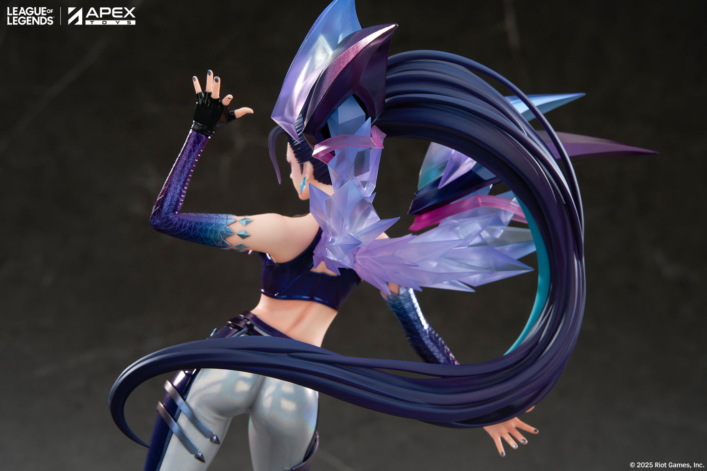 League of Legends  K/DA KAI'SA collectible scale model made of plastics by Tokyo Figure