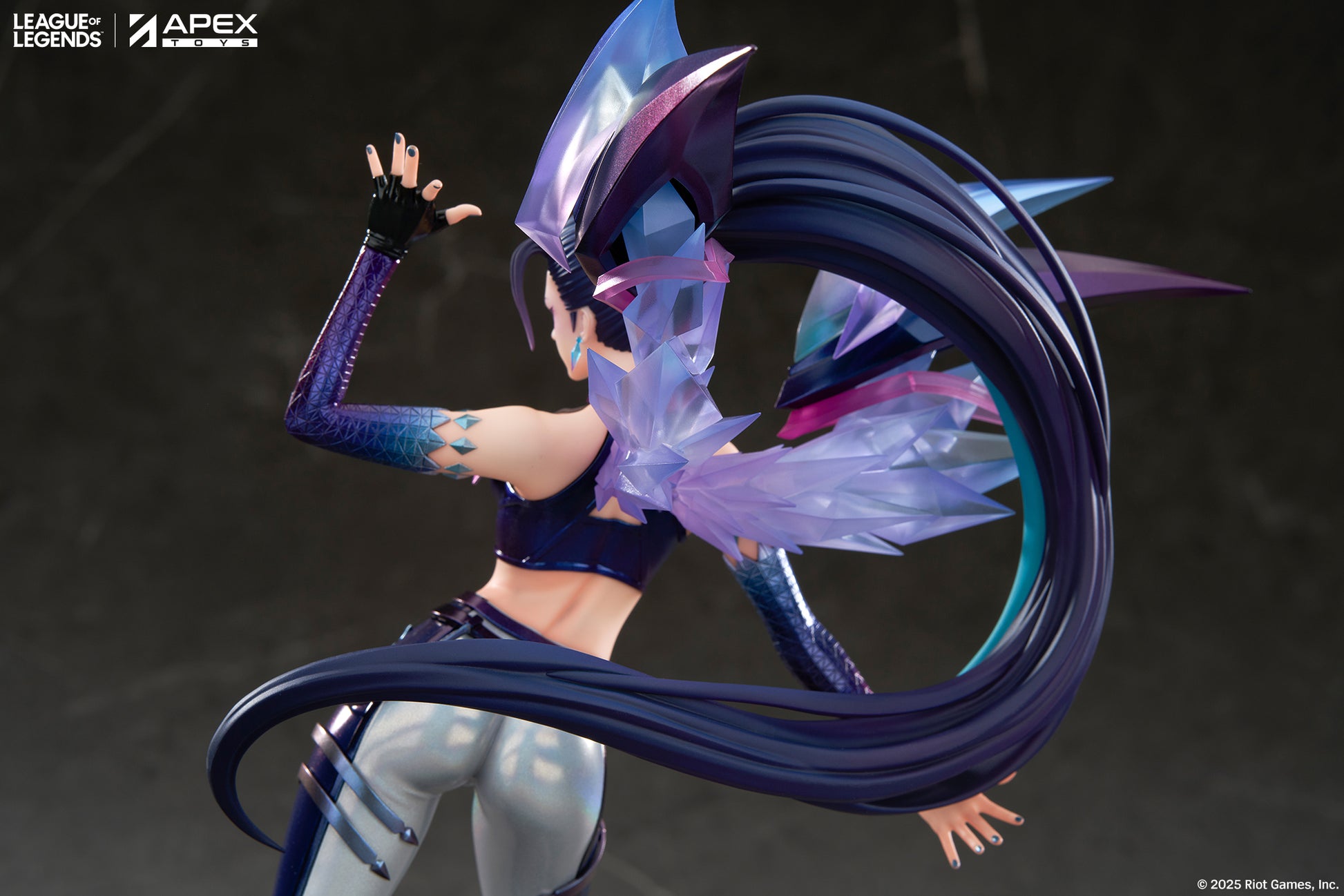 League of Legends  K/DA KAI'SA collectible scale model made of plastics by Tokyo Figure