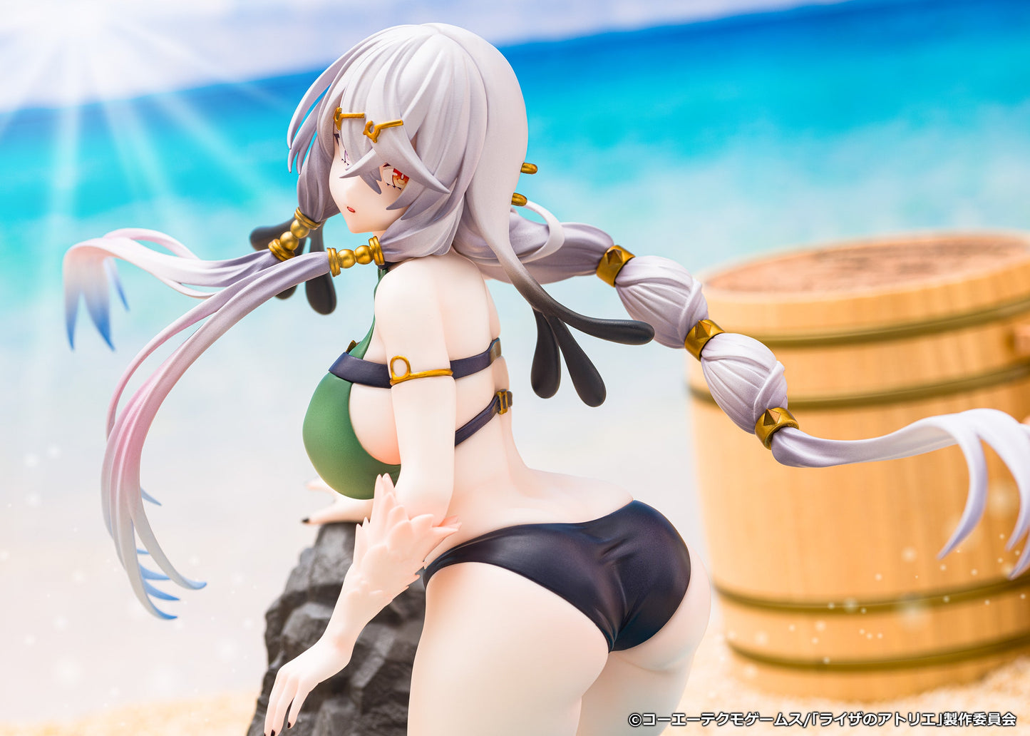 Lila Dzias Swimsuit ver. 1/7 Scale collectible scale model made of plastics by Tokyo Figure