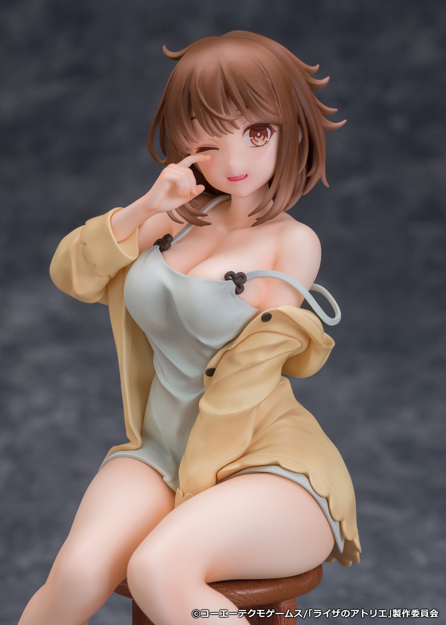 Reisalin Stout Nightclothes Version 1/7 Scale collectible scale model made of plastics by Tokyo Figure