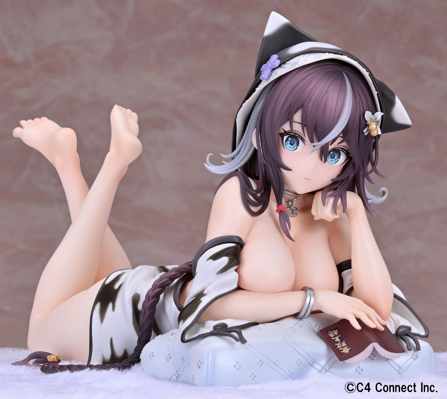 Pan Feng (Wakening) 1/7 Scale collectible scale model made of plastics by Tokyo Figure