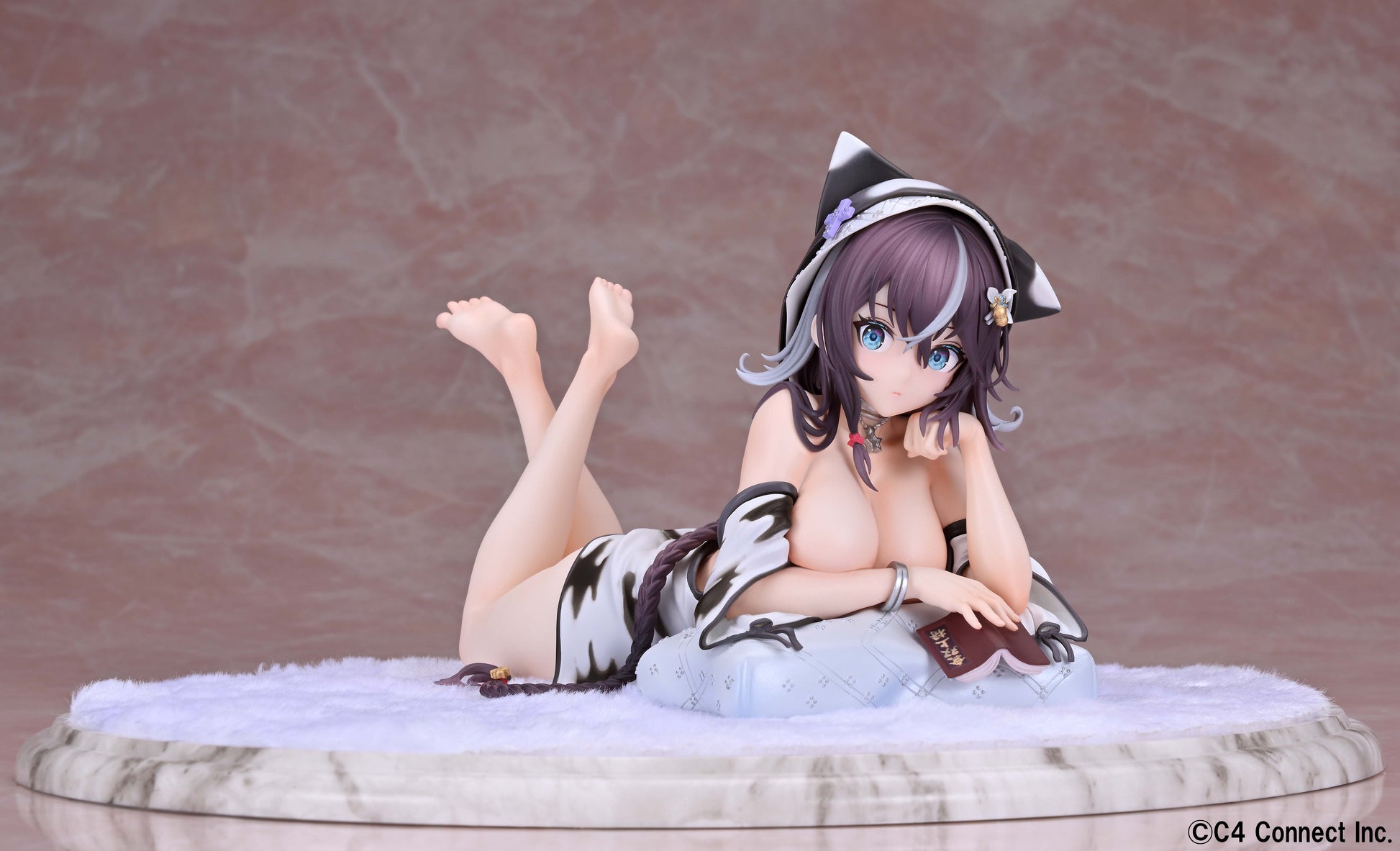 Pan Feng (Wakening) 1/7 Scale collectible scale model made of plastics by Tokyo Figure