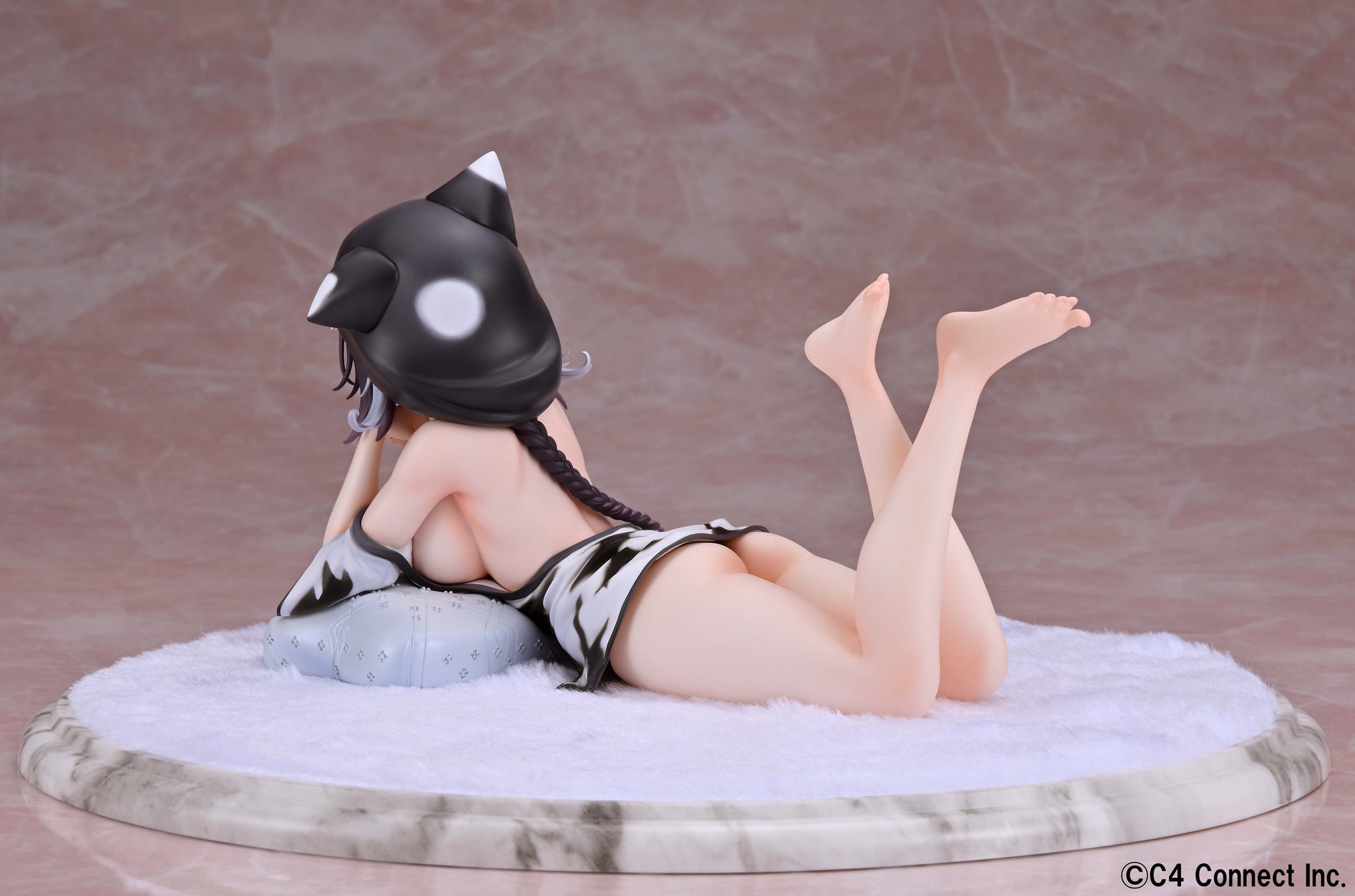 Pan Feng (Wakening) 1/7 Scale collectible scale model made of plastics by Tokyo Figure