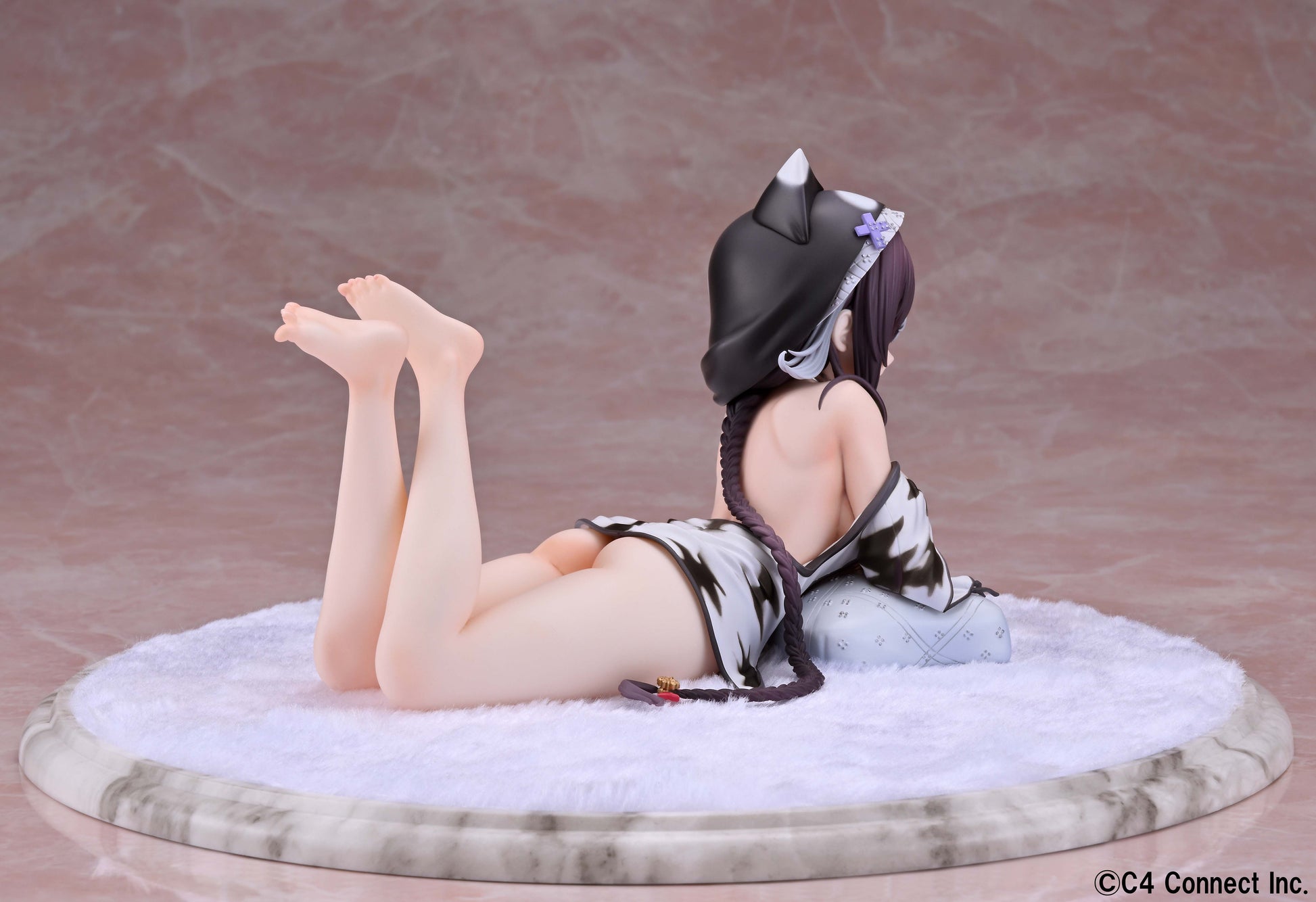 Pan Feng (Wakening) 1/7 Scale collectible scale model made of plastics by Tokyo Figure