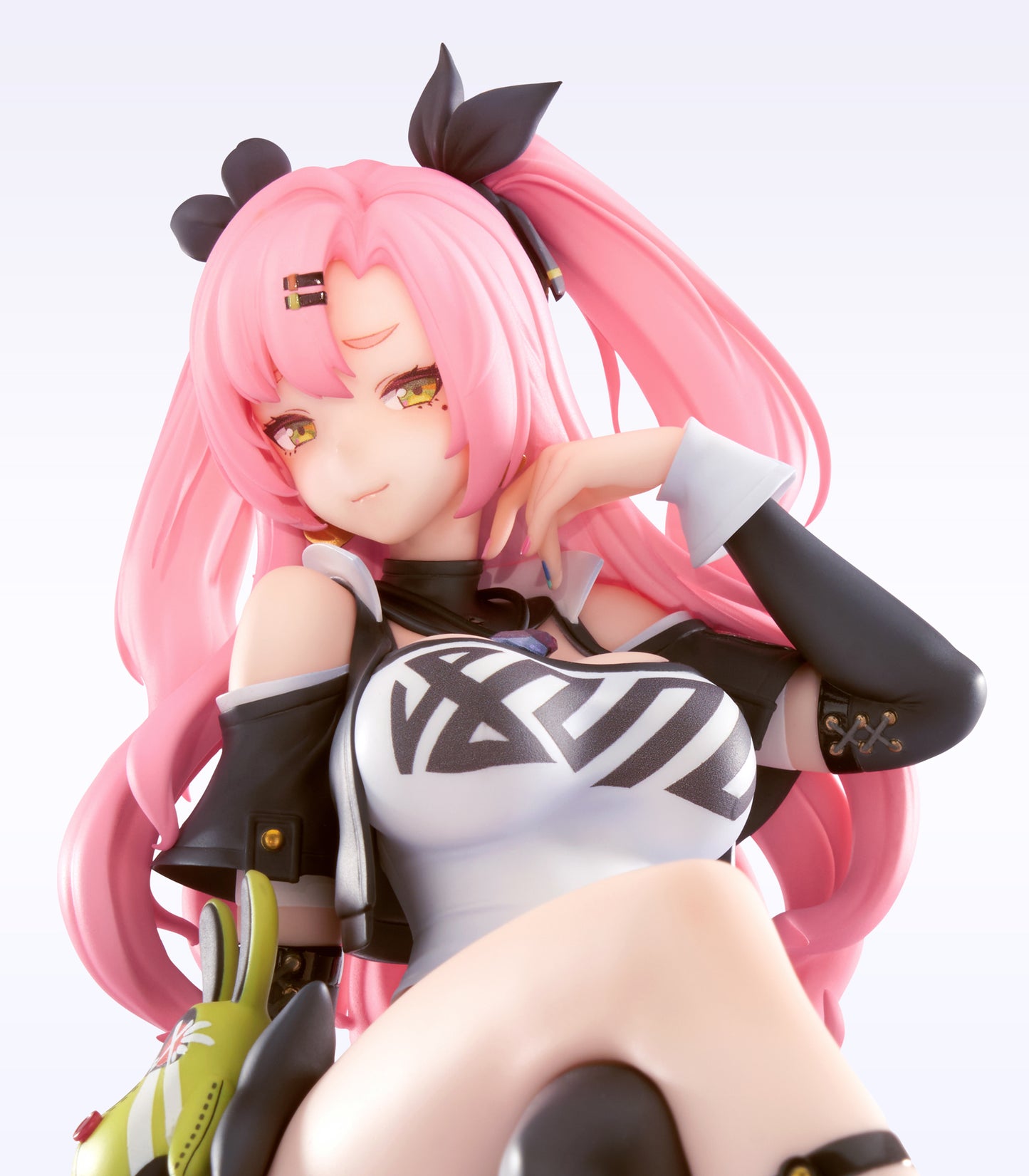 Nicole Demara Scale Figure collectible scale model made of plastics by Tokyo Figure