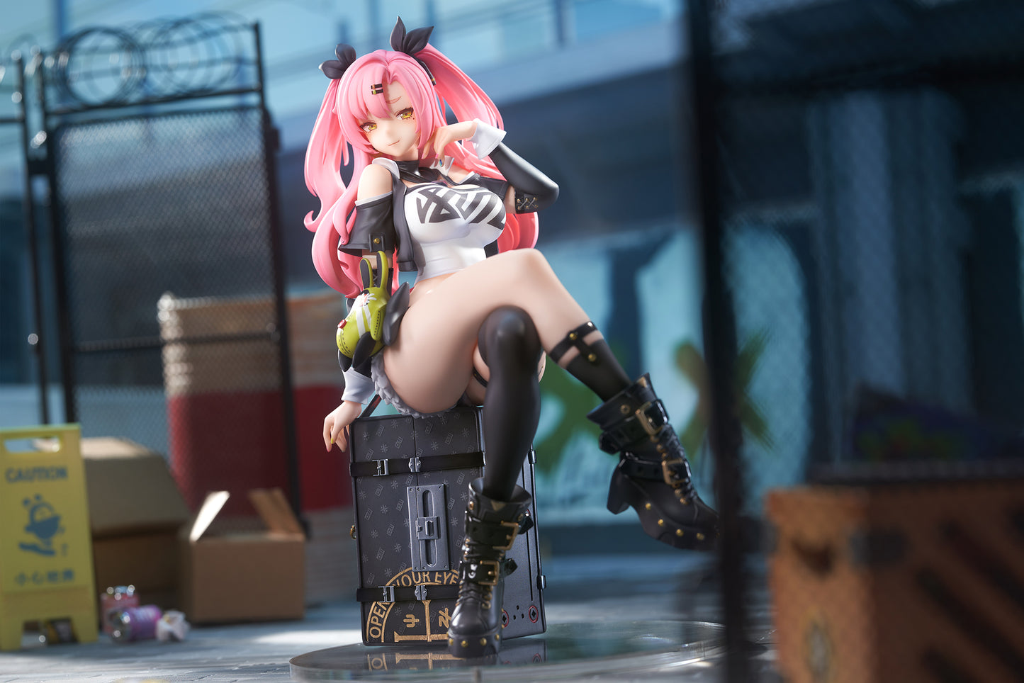 Nicole Demara Scale Figure collectible scale model made of plastics by Tokyo Figure