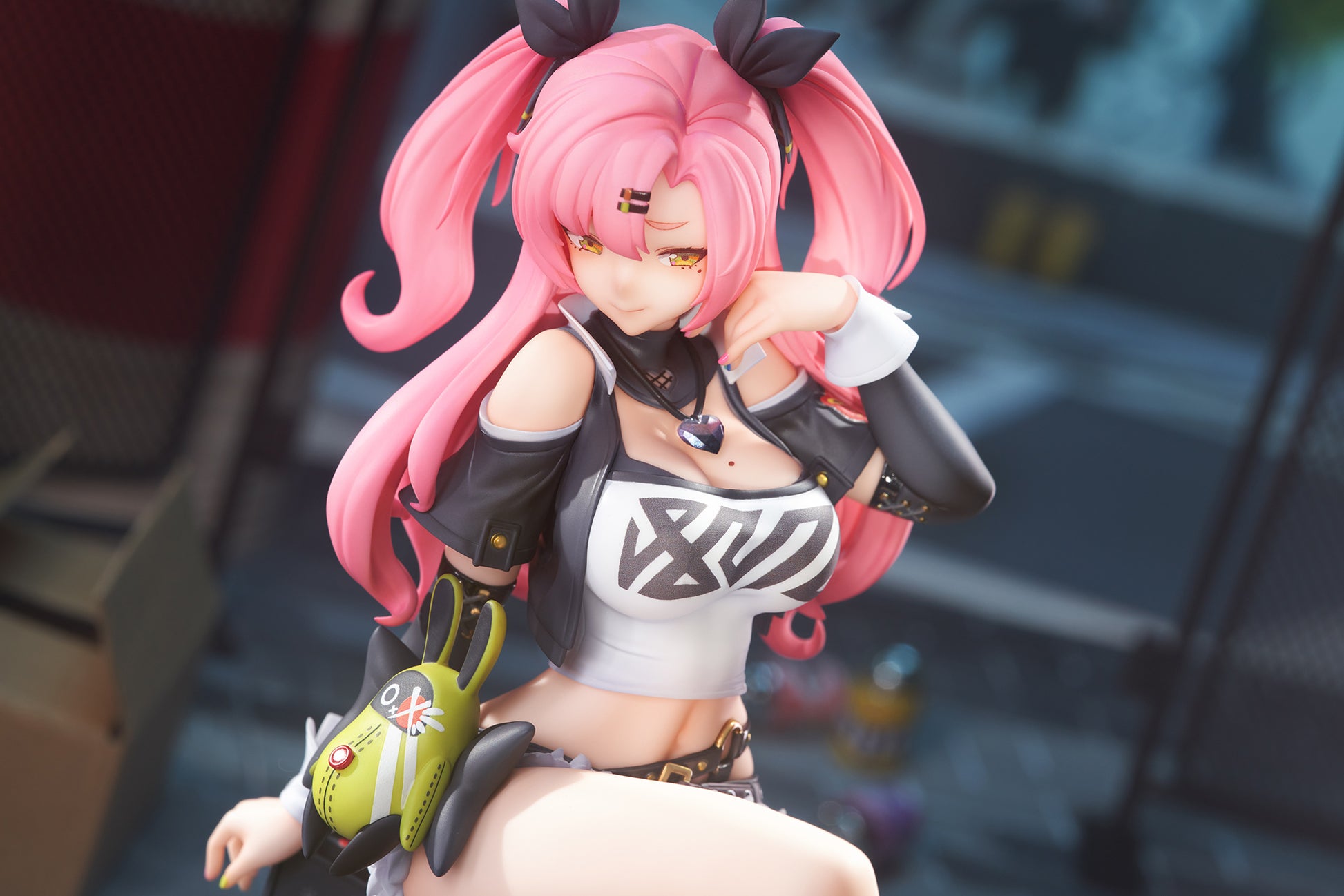 Nicole Demara Scale Figure collectible scale model made of plastics by Tokyo Figure