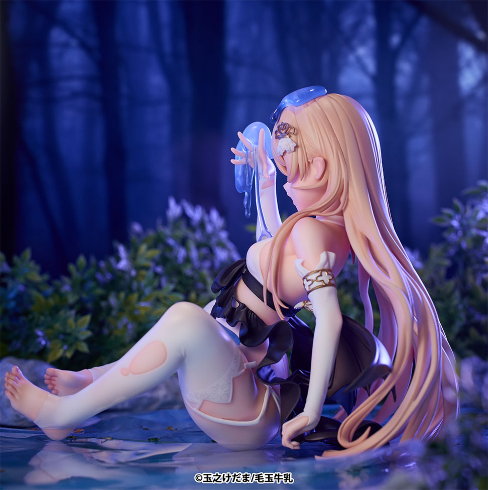 Plasma and Slime (Standard Edition) collectible scale model made of plastics by Tokyo Figure
