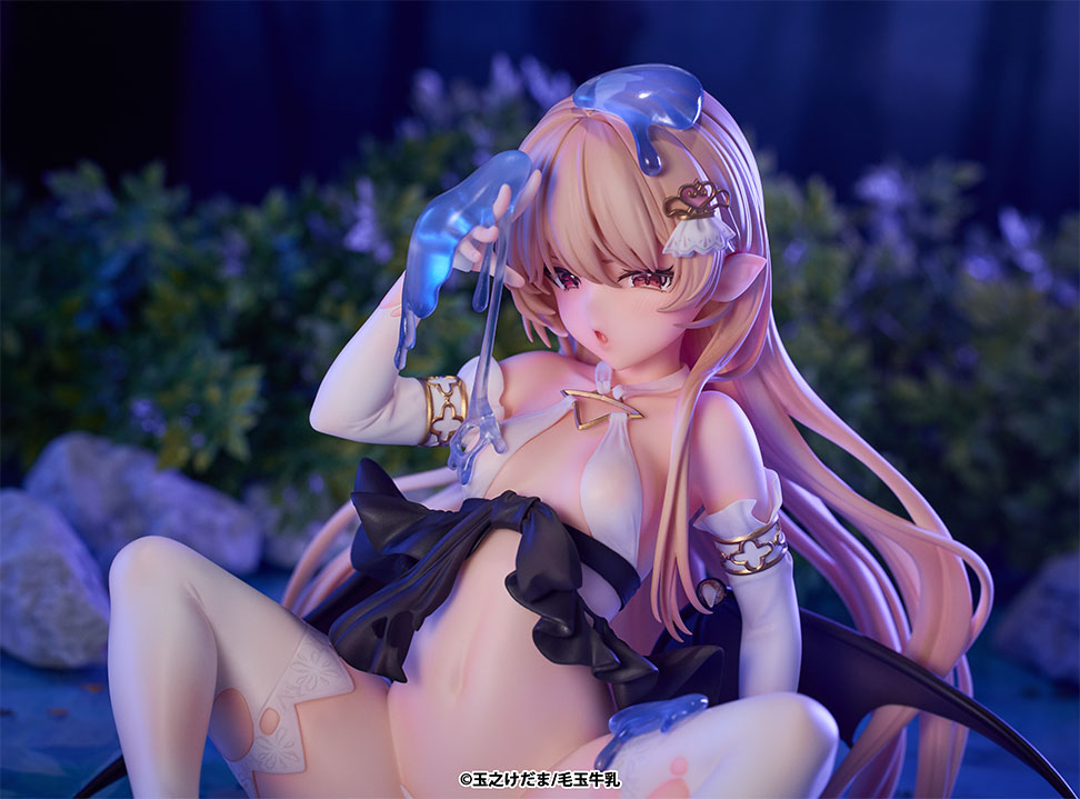 Plasma and Slime (Standard Edition) collectible scale model made of plastics by Tokyo Figure