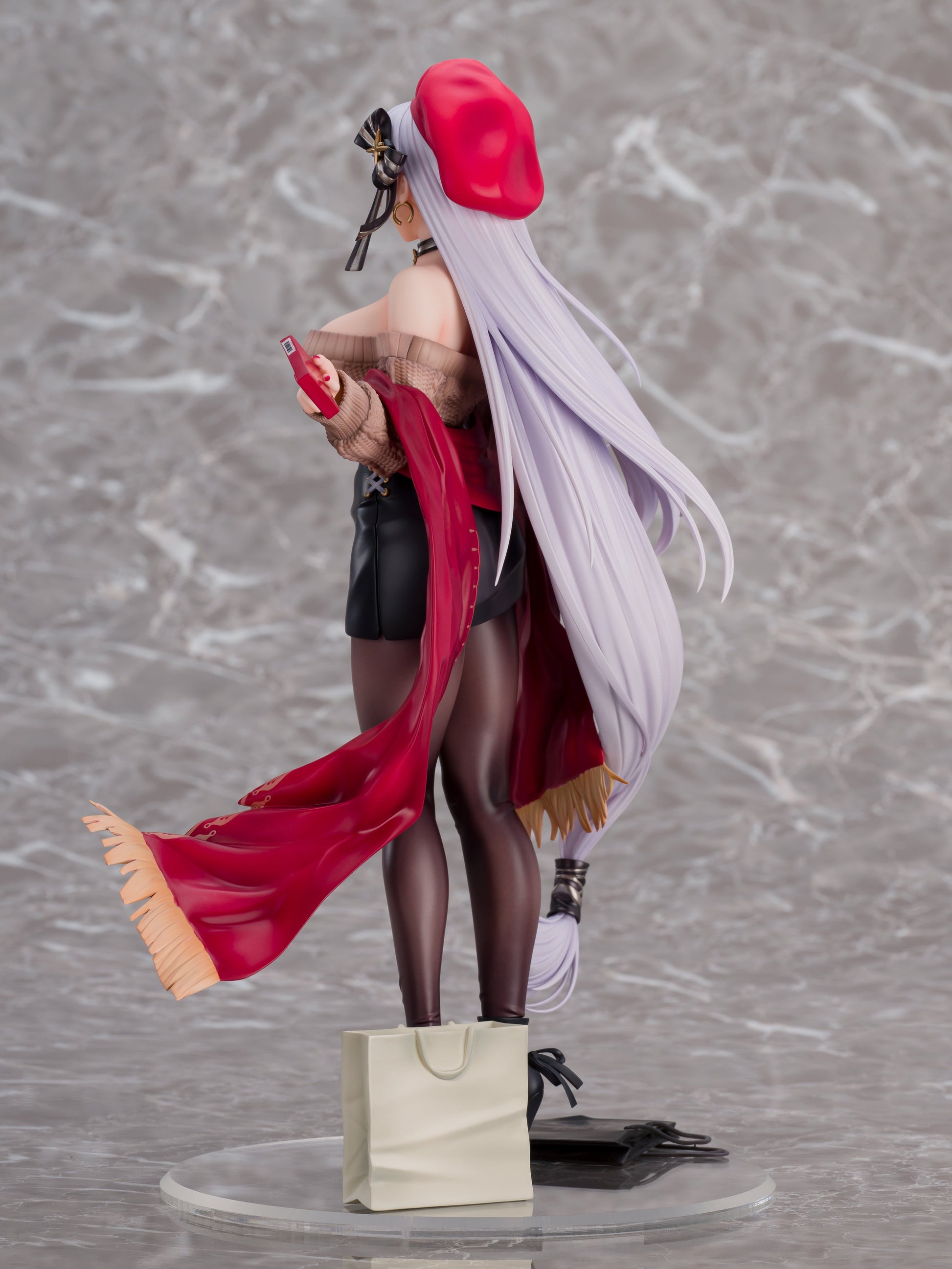 Azur Lane Belfast - Shopping with the Maid-in-Chief Ver. collectible scale model made of plastics by Tokyo Figure