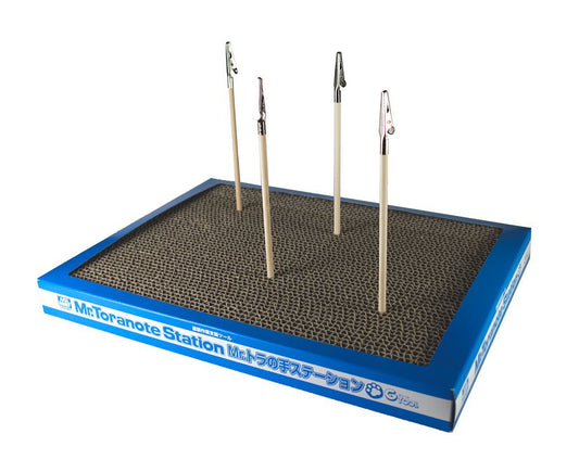 GT110 Mr. Almighty Clip Base Large Painting Stand, Stand by Mr. Hobby made of Corrugated Cardboard