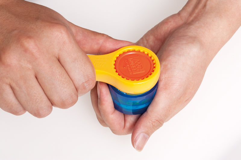 GT56 Mr. Cap Opener Bottle Opener, Twist Opener by Mr. Hobby made of Plastic Metal