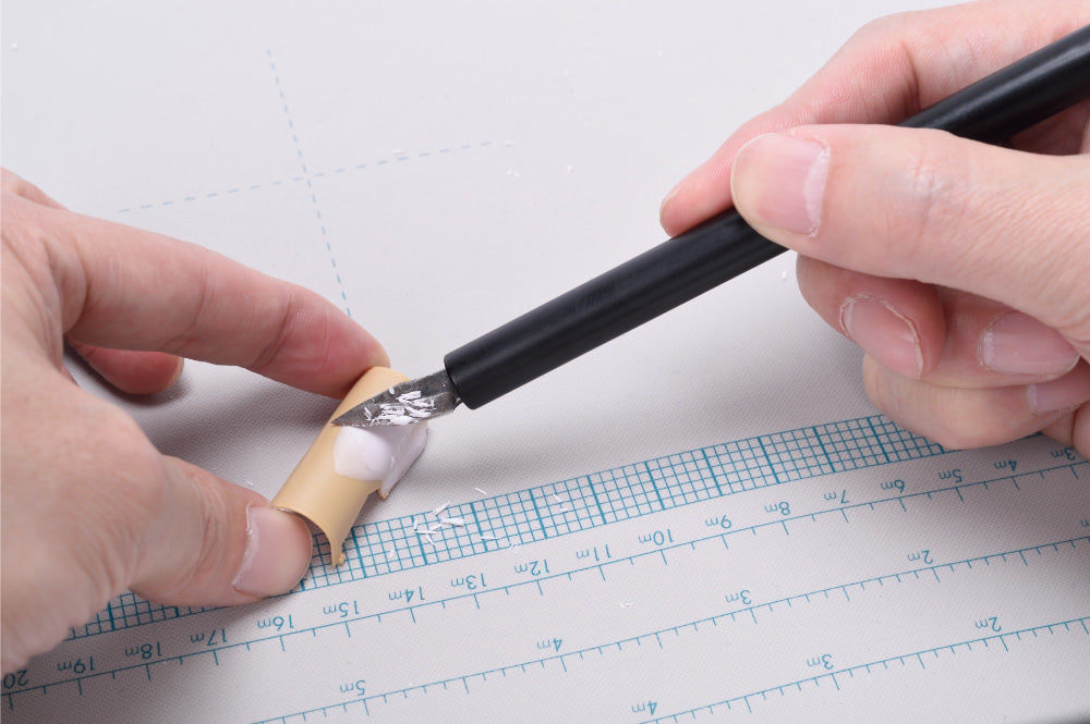 GT91 Mr. Non-Slip Sheet Work Pad, Craft Pad by Mr. Hobby made of Plastic