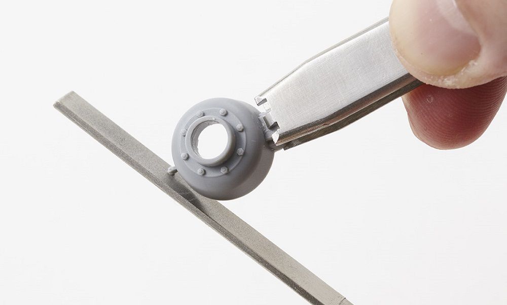 GT93 Mr. Tweezers Parts Holder Tweezer by Mr. Hobby made of Metal Metal