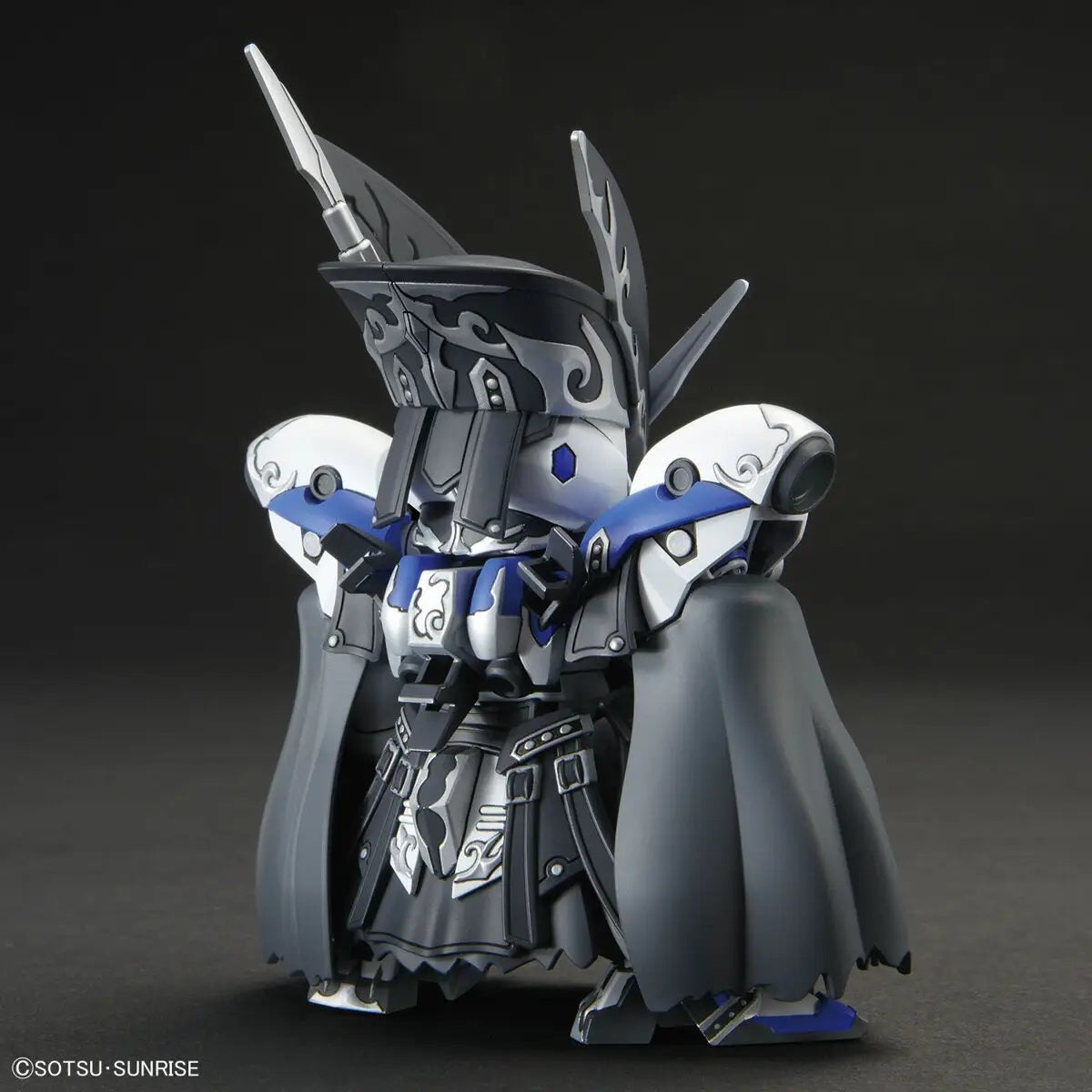 SDW HEROES LEIF GUNDAM GP04 collectible scale model made of plastics by Bandai