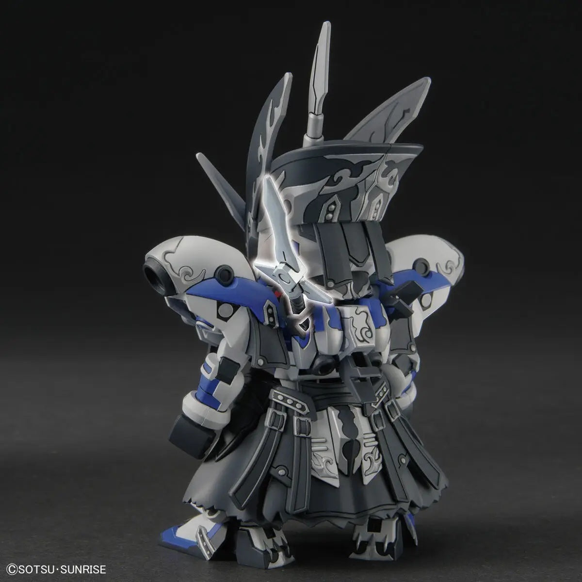 SDW HEROES LEIF GUNDAM GP04 collectible scale model made of plastics by Bandai